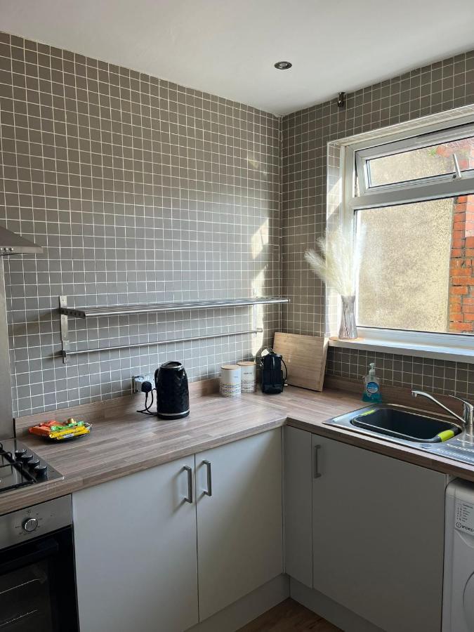 2 Bed Central Cardiff Apartment - Sleeps Five! Zewnętrze zdjęcie